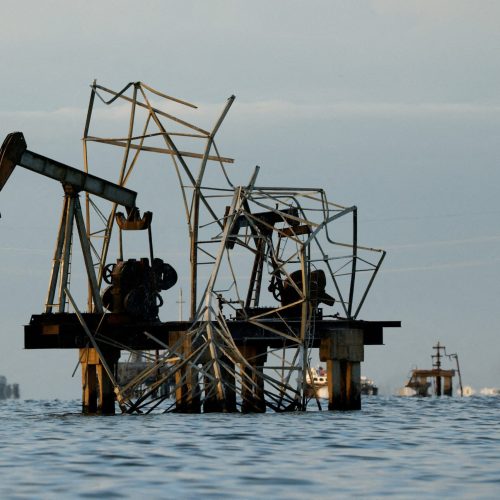 Petrolífera americana assumirá controle de campos de petróleo na Venezuela