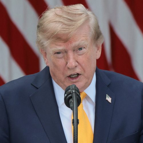 Trump diz que EUA detonaram todas as minas instaladas pelo Irã no Estreito de Ormuz