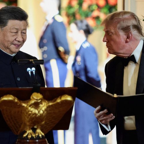 China e EUA concordam com corte de tarifas de R$ 156 bilhões, diz Pequim