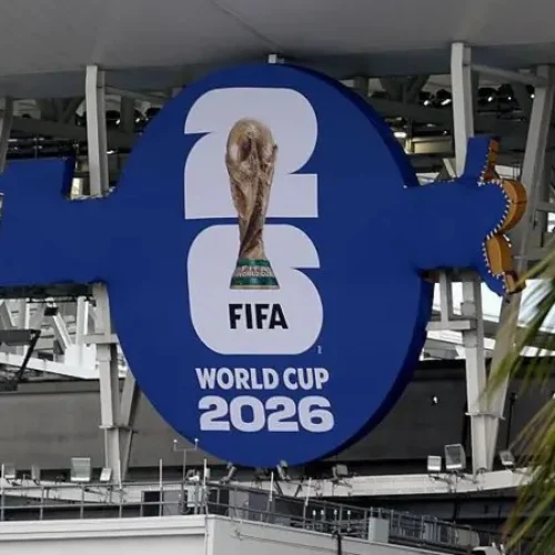 Preços dos ingressos da Copa estão em queda — a Fifa está tentando se livrar deles para evitar fiasco?