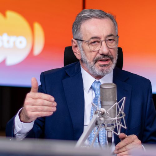 Ministro diz que ‘atropelos’ atrapalham negociações com EUA sobre tarifas, mas que ‘corre contra o tempo’ por consenso