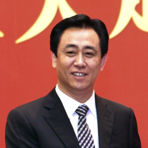 Fundador da Evergrande é condenado a prisão perpétua na China; penas de outros cinco executivos vão de 6 a 18 anos