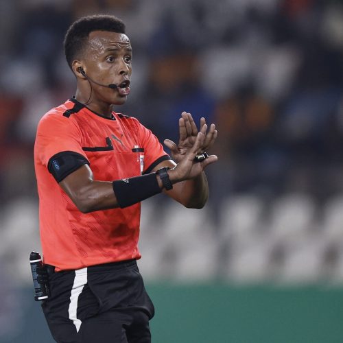 Árbitro somali escalado para Copa do Mundo tem entrada nos EUA negada pelo governo Trump