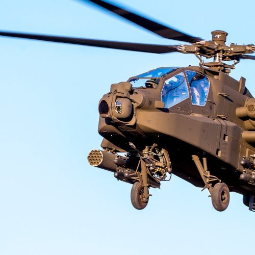 ‘Muito forte e poderoso’, diz Trump sobre ataque contra o Irã para retaliar derrubada de helicóptero