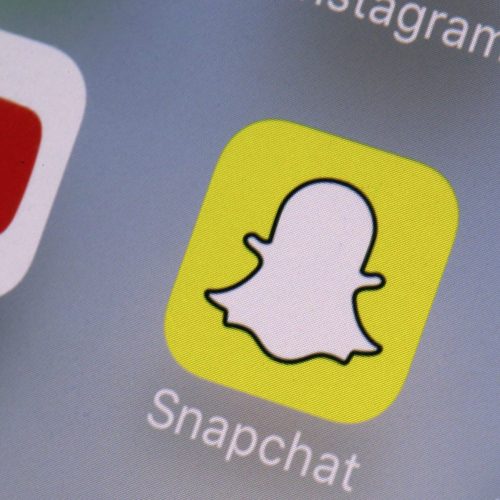 Homem é condenado nos EUA por invadir mais de 500 contas do Snapchat e roubar fotos íntimas