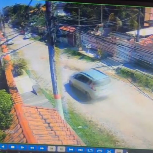 Homem que arrastou ex-mulher com o carro e voltou para atropelá-la é condenado a 18 anos de prisão em Maricá, no RJ