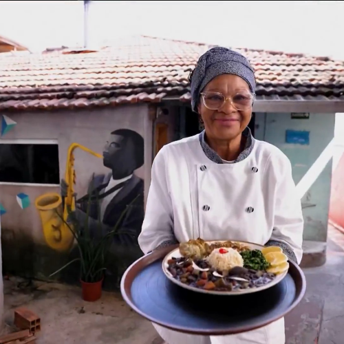 De saladas à feijoada vegana: restaurante na periferia de SP fatura R$ 40 mil com comida saudável