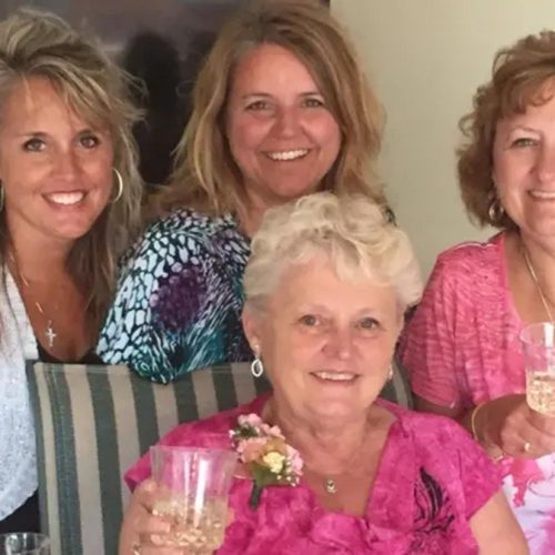 ‘Happy hour das avós’: mulher de 82 anos consegue mudança em lei americana para beber em casa de repouso