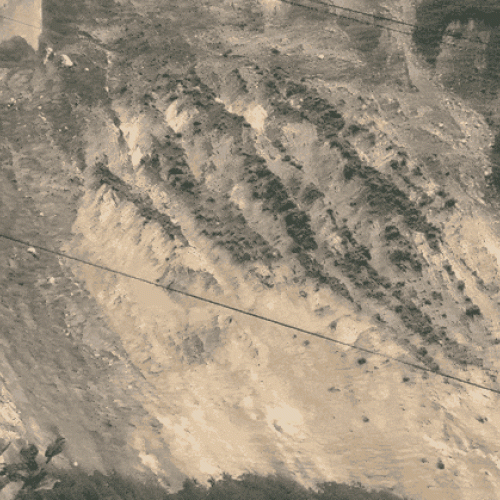 VÍDEO: Grande deslizamento de terra atinge vilarejo no Nepal em meio a fortes chuvas
