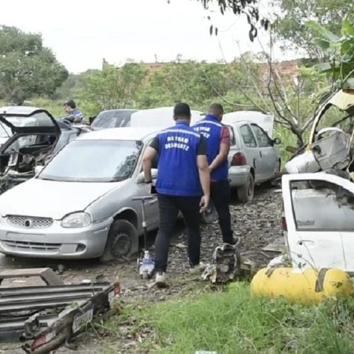 Dois ferros-velhos são interditados em Saquarema, no RJ