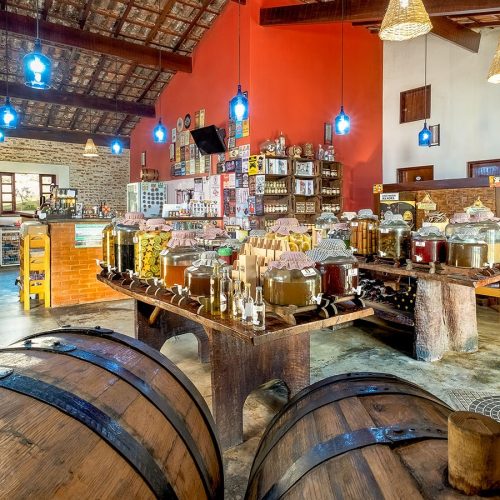 Imposto do pecado: bebidas alcoólicas, refrigerantes e cigarros; governo diz que tributação começa em 2027 para reduzir consumo