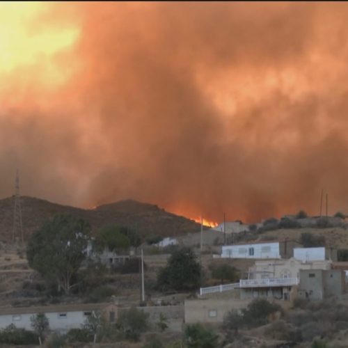 Incêndio na Espanha é estabilizado após deixar 13 mortos e expulsar 1.500 pessoas de casa