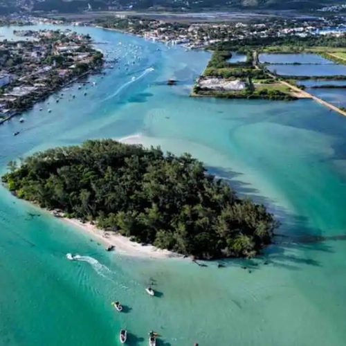 Mutirão recolhe quase 400 kg de micro lixo na Ilha do Japonês e reforça conscientização ambiental em Cabo Frio