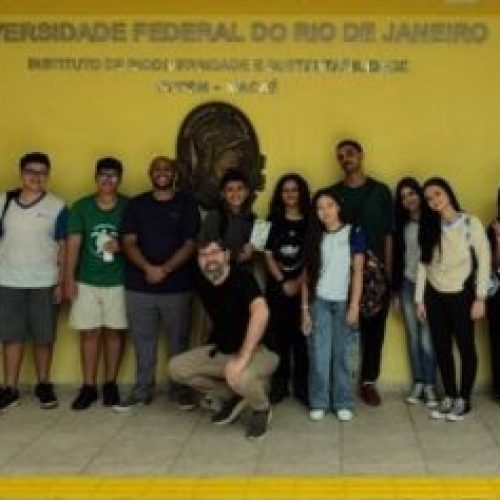 Pesquisa une escola pública de Macaé, UFRJ e universidade norueguesa