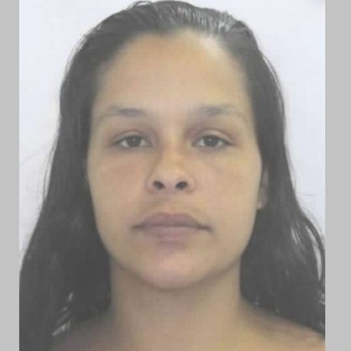 Mulher é morta a facadas em Macaé; irmã que tentou impedir o crime e 4 filhas menores estavam em casa