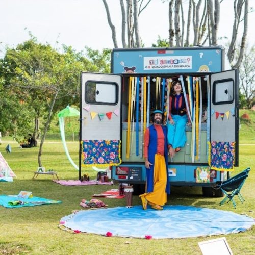 Biblioteca itinerante em motorhome leva histórias e atividades gratuitas a Rio Bonito e Maricá