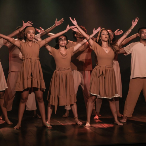 Espetáculo de dança une memória, resistência e ancestralidade em São Pedro da Aldeia