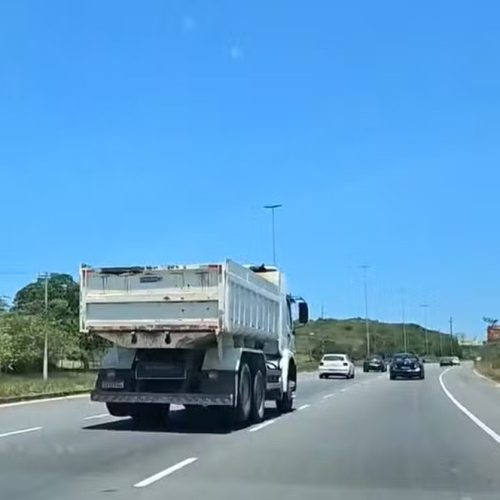 Homem morre atropelado na RJ-140; motorista foge sem prestar socorro em São Pedro da Aldeia