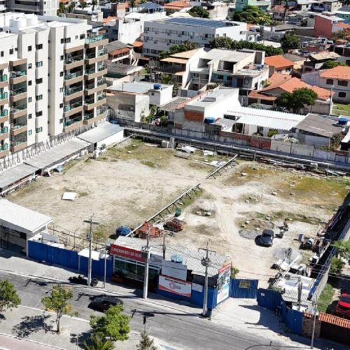 Famílias cobram investimento imobiliário de R$ 15 milhões em Arraial do Cabo