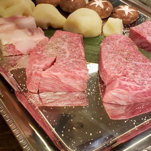 R$ 1 mil o quilo? Conheça o wagyu, boi do Japão que tem a carne mais cara do mundo