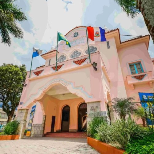 Vendaval: cidades cancelam aulas no RJ e suspendem festivais