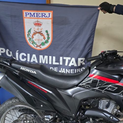 Confronto durante buscas por suspeito de homicídio deixa um morto em Cabo Frio